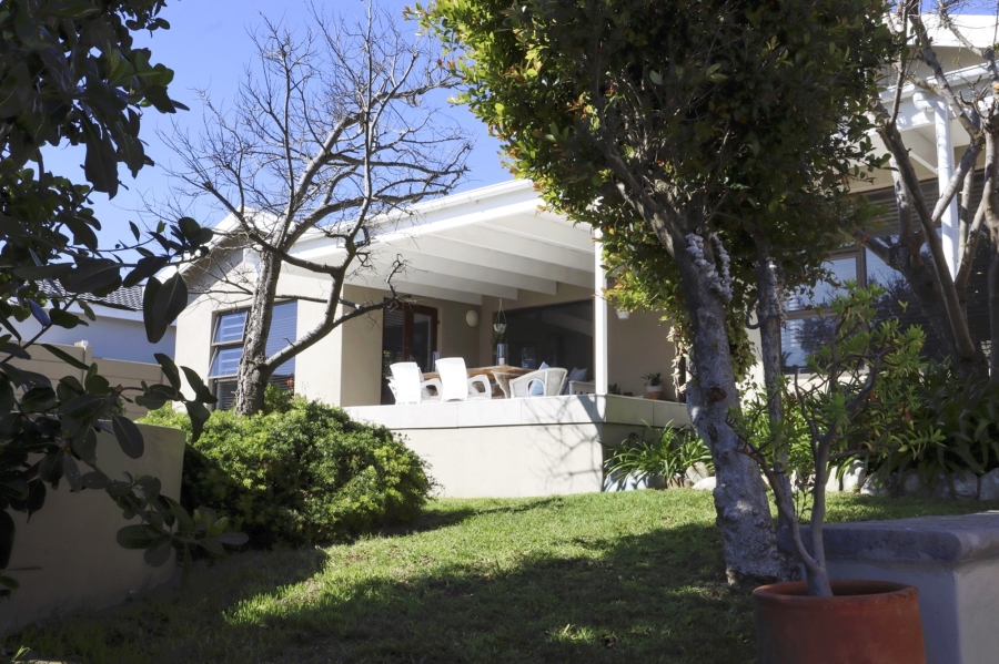 4 Bedroom Property for Sale in Melkbosstrand Central Western Cape